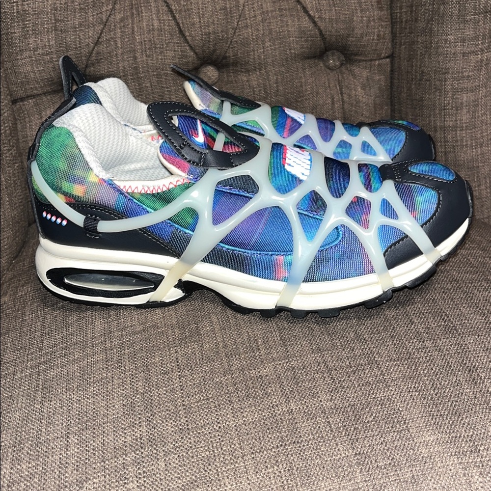 Nike Air Kukini Pixel sneakers Multi-Color  DX3273-902 men's 7.5 like new